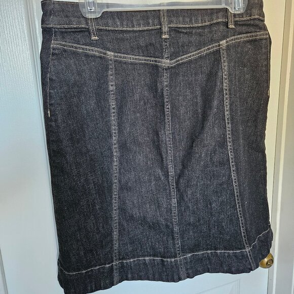 NWOT Chaps Women's Black Wash Denim Skirt - Picture 2 of 8